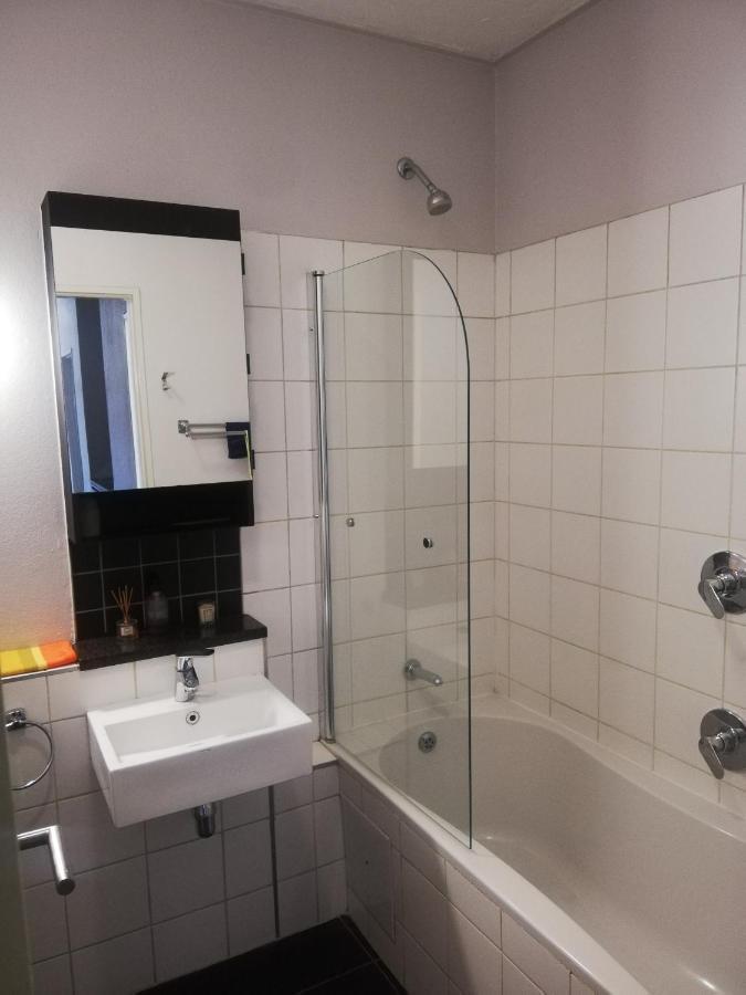 Just A Room Pretoria-Noord Exteriör bild